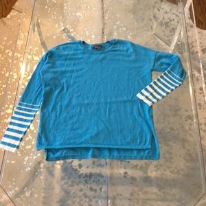Vince girl/teen  size M long sleeve blue sweater